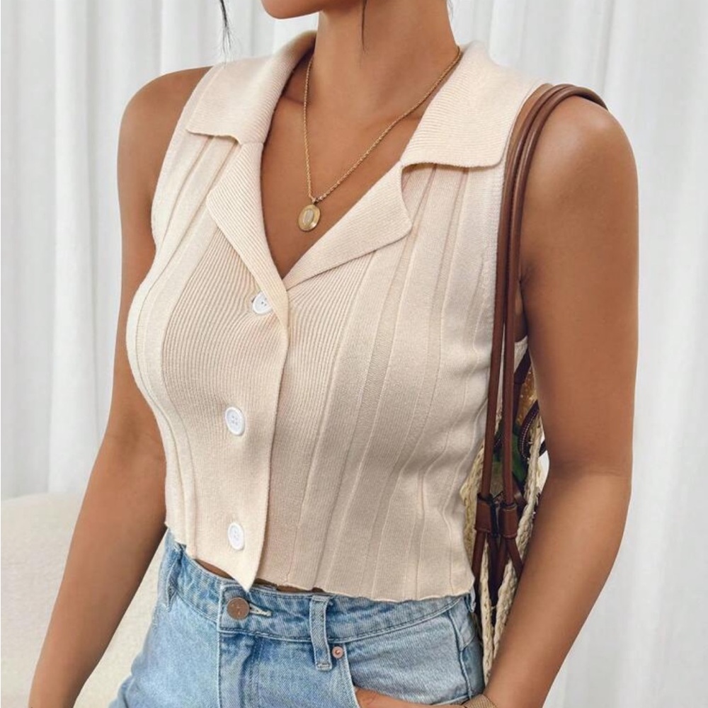 Collared Cream Button-Up Women's Top - Picture 3 of 8